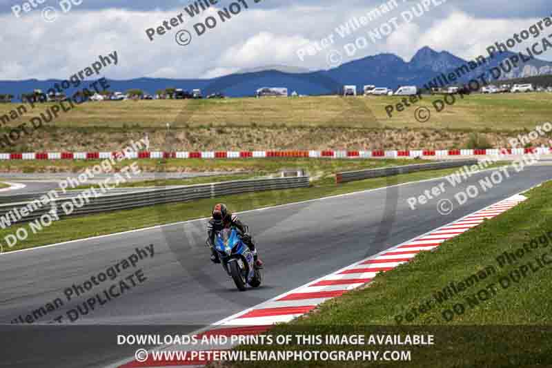 cadwell no limits trackday;cadwell park;cadwell park photographs;cadwell trackday photographs;enduro digital images;event digital images;eventdigitalimages;navarra;no limits trackdays;peter wileman photography;racing digital images;trackday digital images;trackday photos